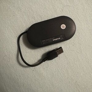 On Running Black USB 4-Port Hub